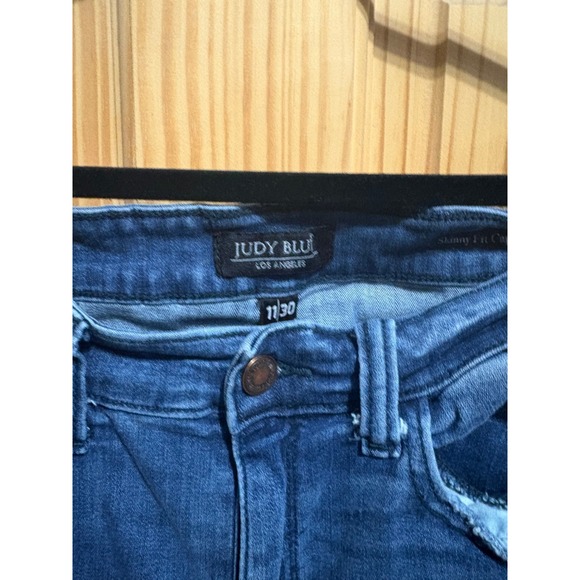 Judy Blue Skinny Fit Capris Distressed Ripped Blue Jeans Women Size 11 30 - Picture 2 of 6